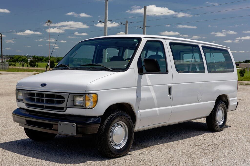 2001_ford_e-series-pic-8907944763319416313-1024x768-3